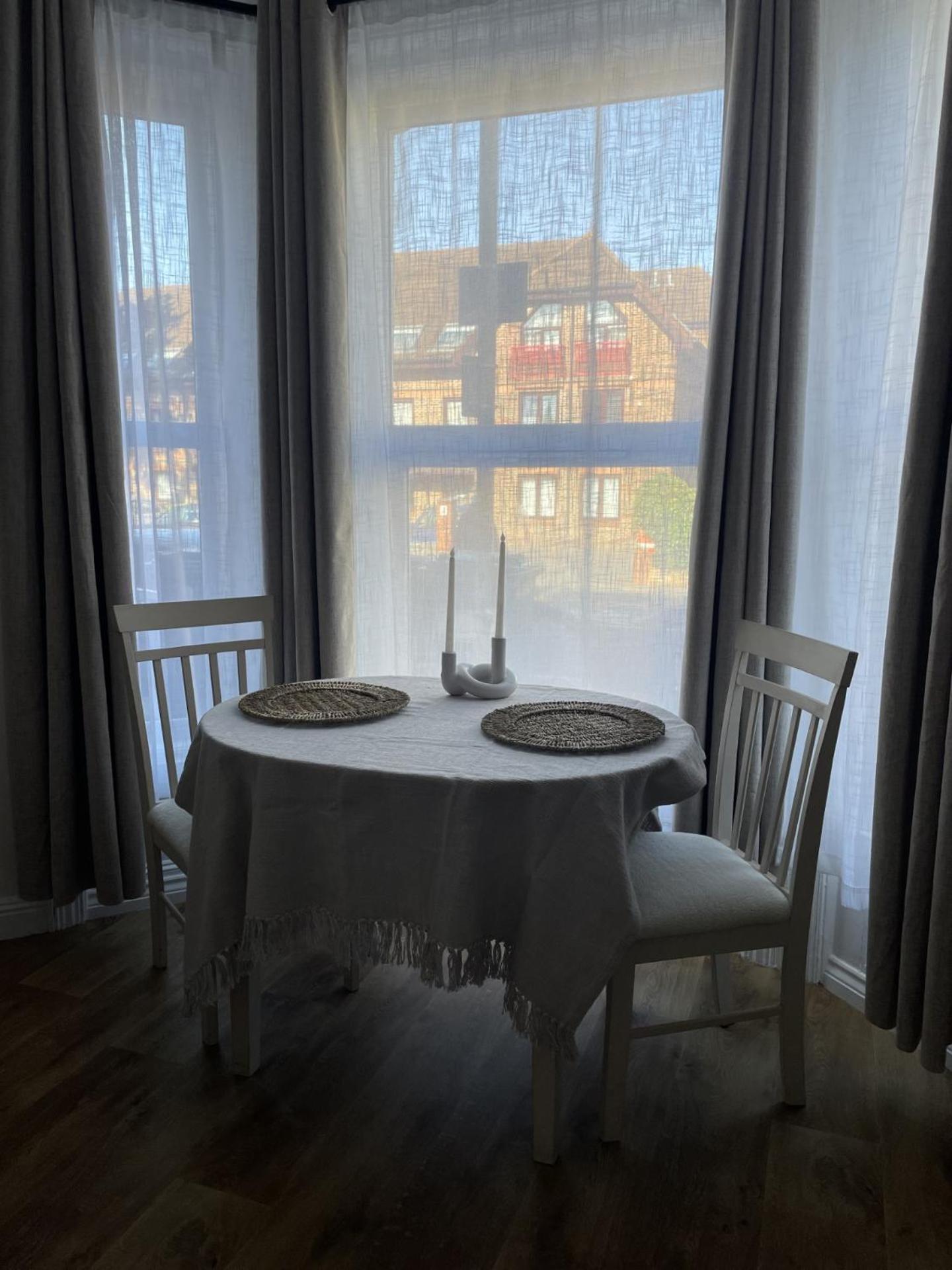 New Apartment In Town Centre Борнмут Экстерьер фото