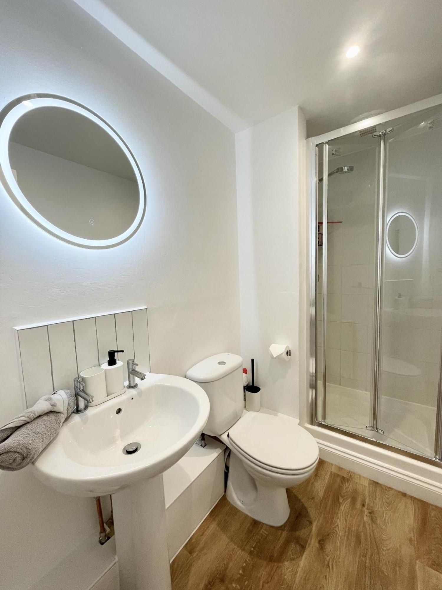 New Apartment In Town Centre Борнмут Экстерьер фото