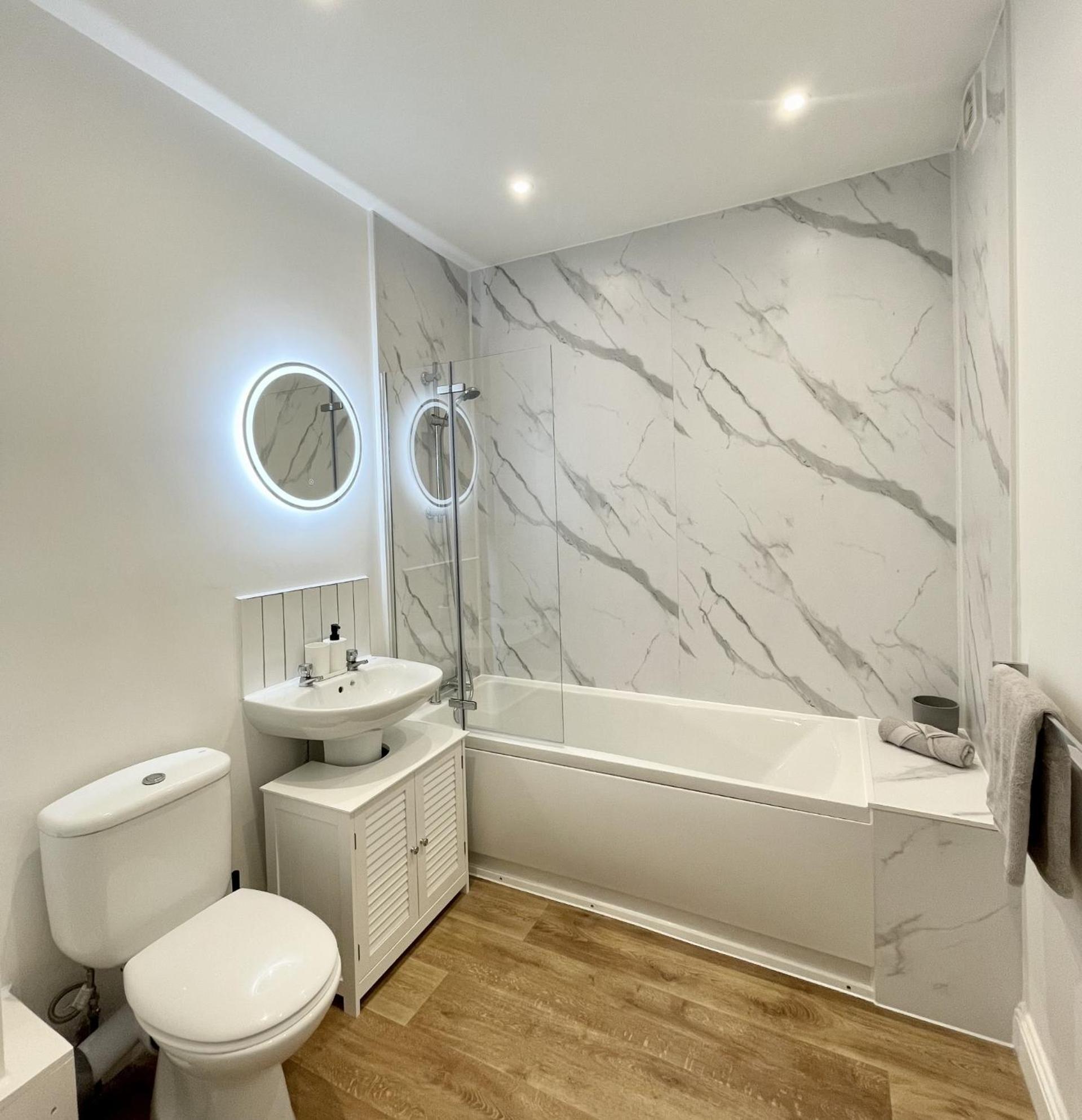 New Apartment In Town Centre Борнмут Экстерьер фото